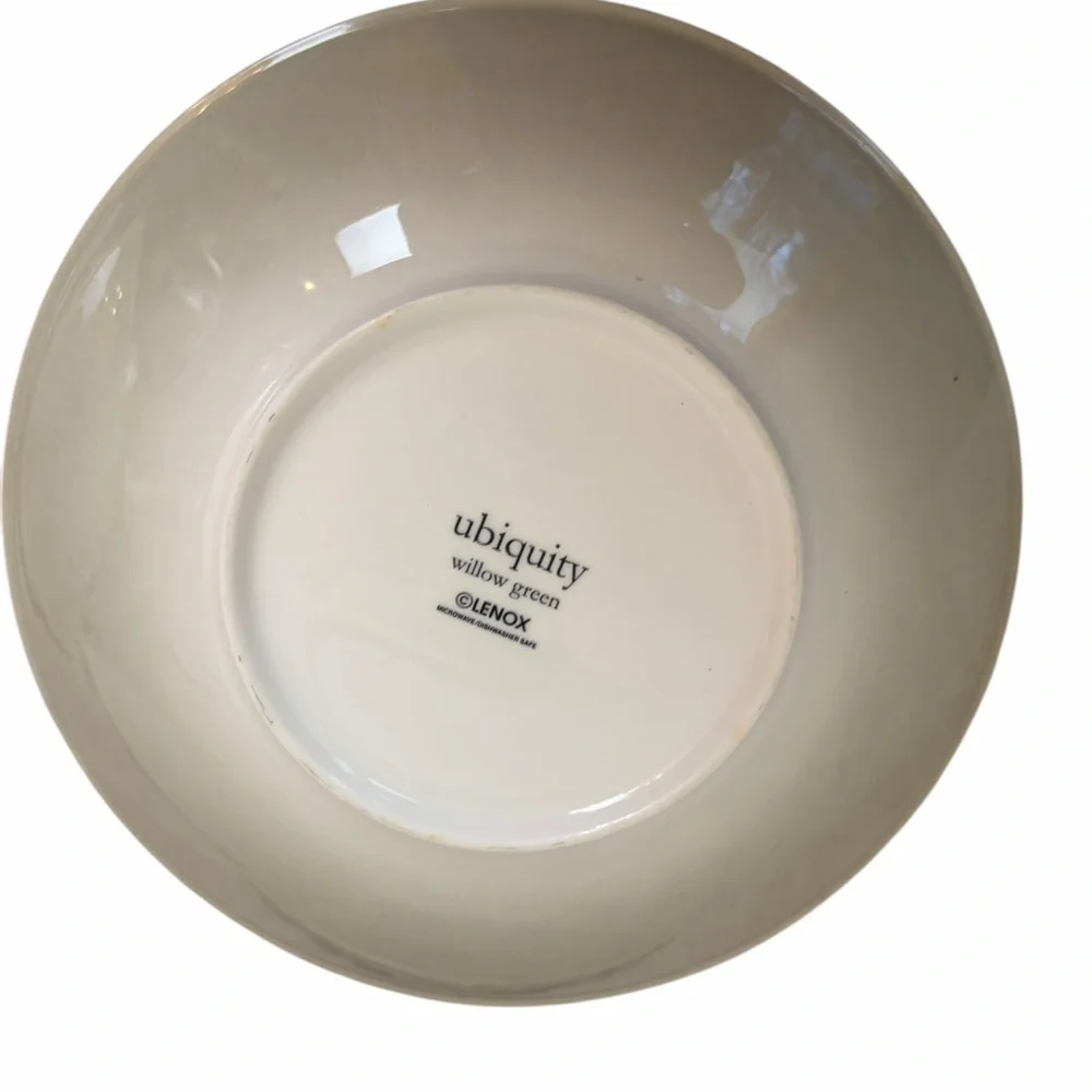 Lenox ubiquity White Willow Green,Crème Dinnerware Set